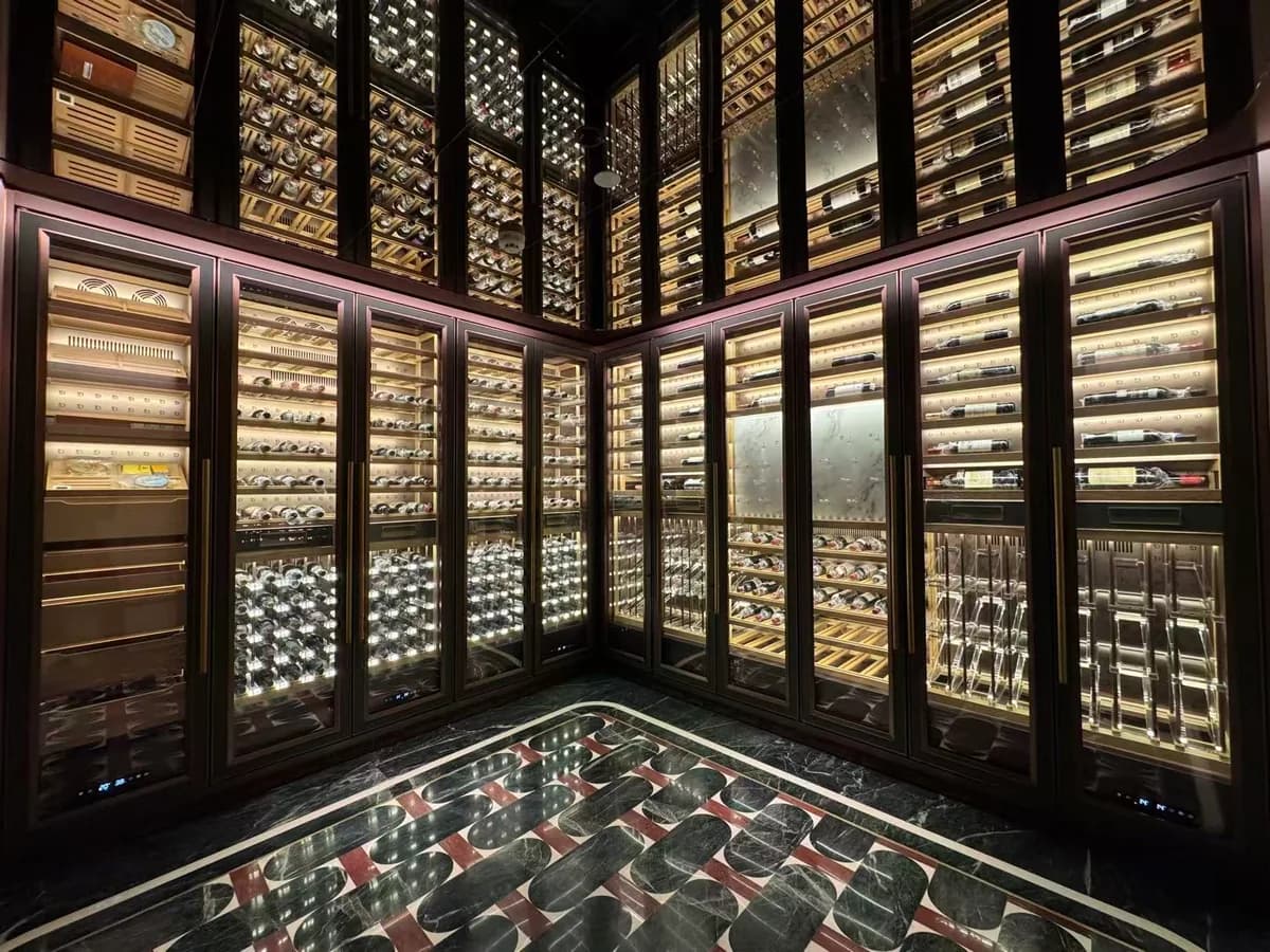 Boutique Hotel Wine Display
