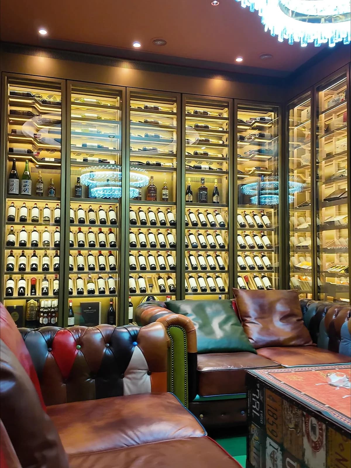 Waterfront Club Wine Display - Image 2